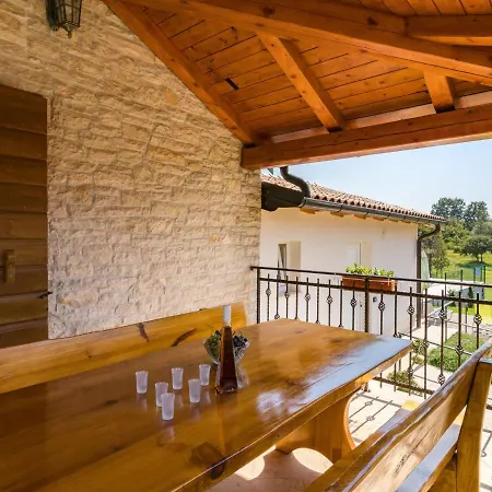 Holiday Stari Dvor - Pzn261 Prázdninový dům Batlug
