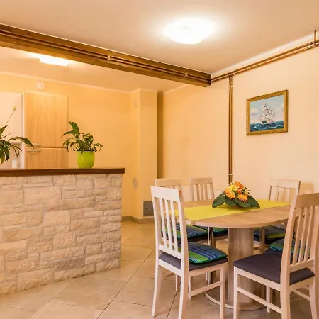 Holiday Stari Dvor - Pzn261 Prázdninový dům Batlug