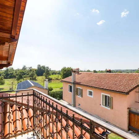Дом отдыха Holiday Stari Dvor - Pzn261 *