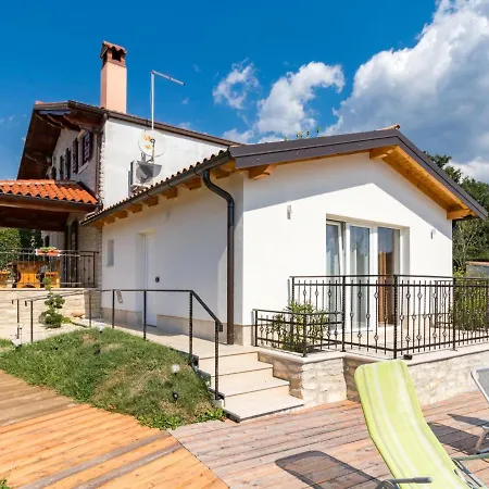 Holiday Stari Dvor - Pzn261 *